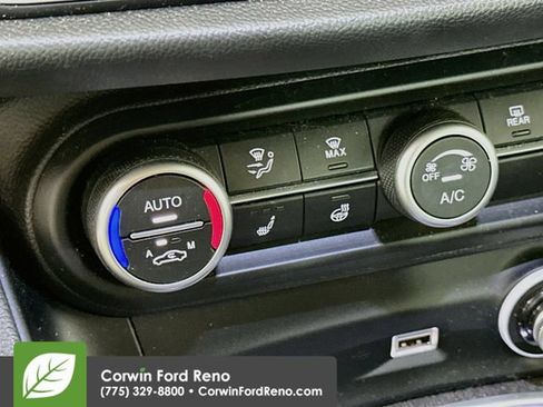 Used 2020 Alfa Romeo Stelvio Ti AWD/4WD image 23