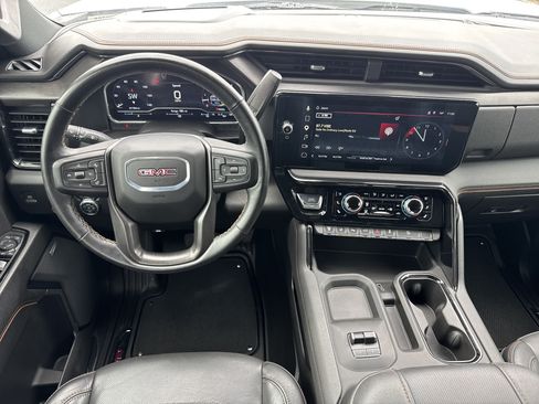 Used 2024 GMC Sierra 2500 AT4 w/ AT4 Premium Plus Package AWD/4WD image 19