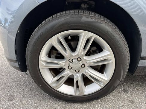 Used 2023 Land Rover Range Rover Velar S image 10