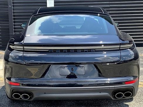 New 2025 Porsche Panamera 4 image 9