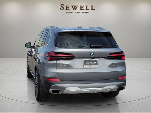 Used 2024 BMW X5 sDrive40i w/ Premium Package RWD image 3