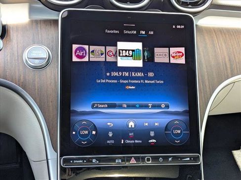 Used 2025 Mercedes-Benz C 300 Sedan image 13