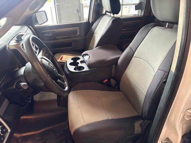 Used 2014 RAM 1500 Classic SLT w/ Protection Group AWD/4WD image 16