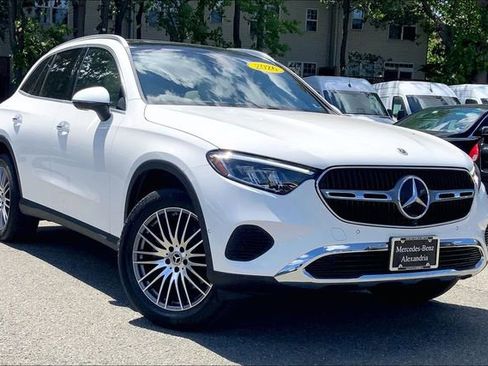 Used 2026 Mercedes-Benz GLC 300 4MATIC image 1