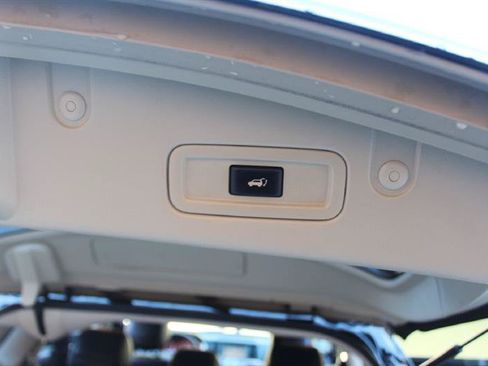 Used 2009 Nissan Murano SL w/ Technology Pkg FWD image 22