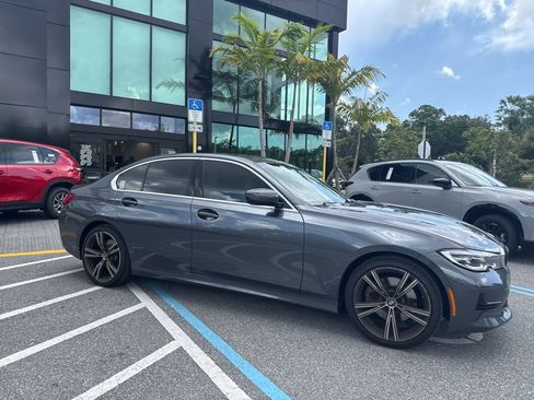 Used 2022 BMW 330i Sedan w/ Driving Assistance Package RWD image 3