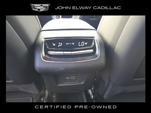 Used 2025 Cadillac XT6 Premium Luxury image 18