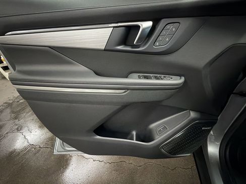 New 2026 Buick Enclave Preferred w/ Power Package image 21