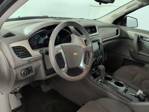 Used 2016 Chevrolet Traverse LT w/ Traveler's Package image 9