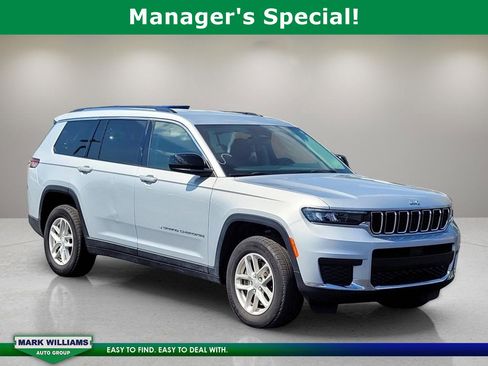 Used 2024 Jeep Grand Cherokee L Laredo image 1