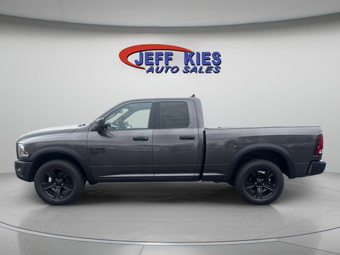 Used 2022 RAM 1500 Classic Warlock w/ Electronics Group AWD/4WD image 8