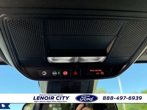 Used 2025 Chevrolet Equinox LT AWD/4WD image 17