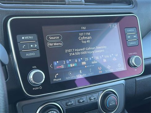 Used 2024 Nissan Leaf S image 25