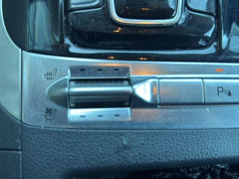 Used 2024 Kia Carnival SX FWD image 34