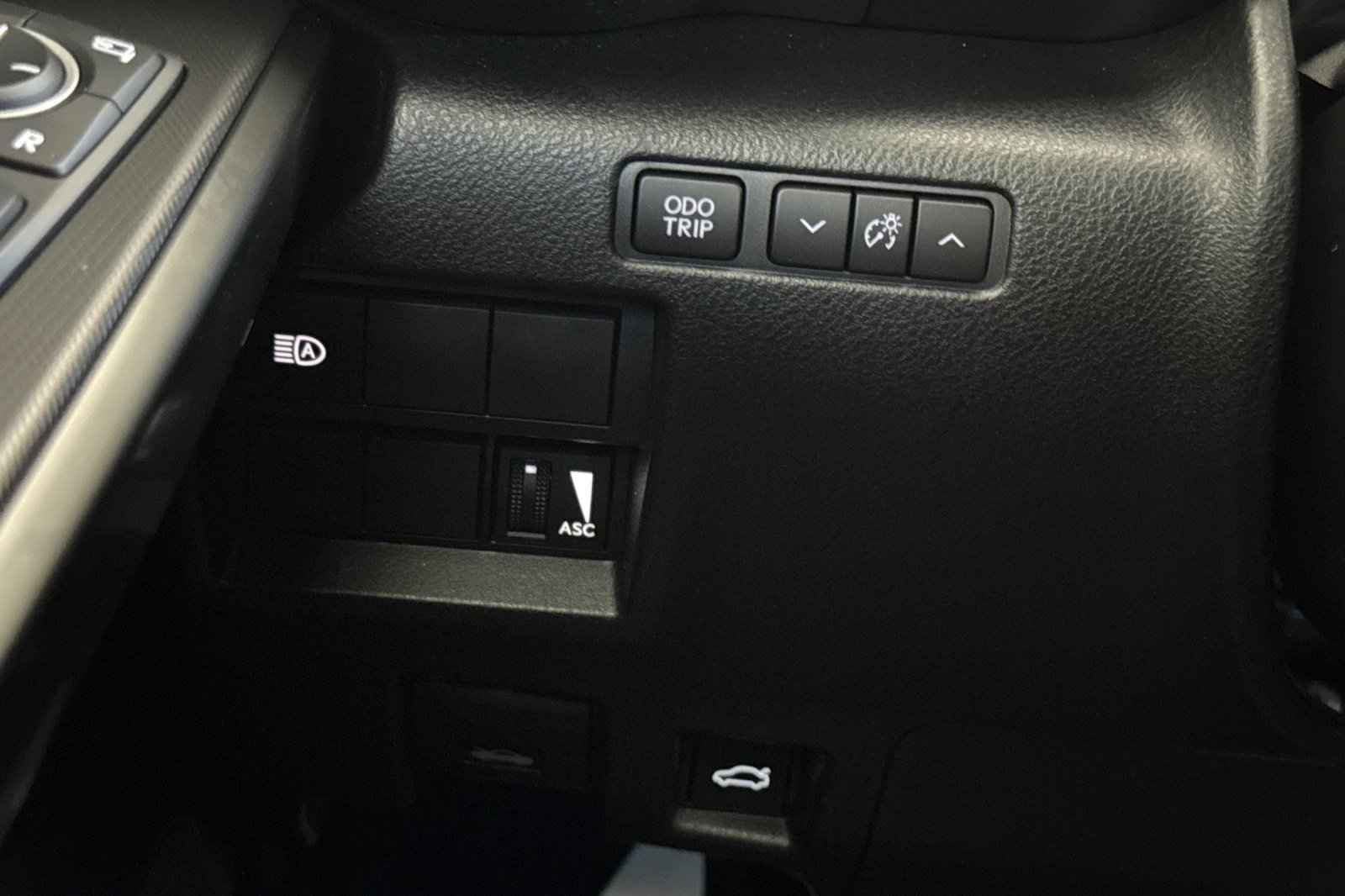 Certified 2025 Lexus IS 350 F Sport w/ Accessory Package 2 RWD image 35