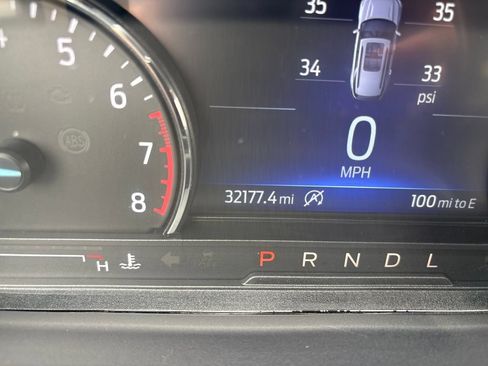 Used 2024 Ford Explorer XLT w/ Equipment Group 202A AWD/4WD image 19