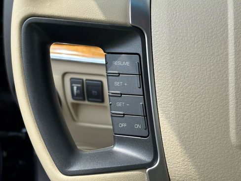 Used 2011 Lincoln MKZ AWD image 20