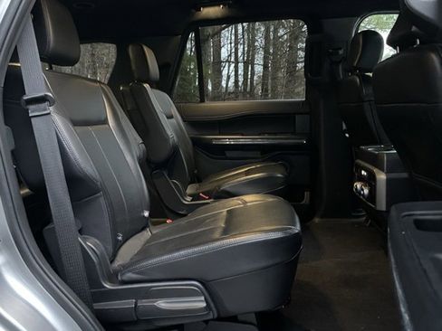 Used 2020 Ford Expedition XLT w/ Equipment Group 202A image 17