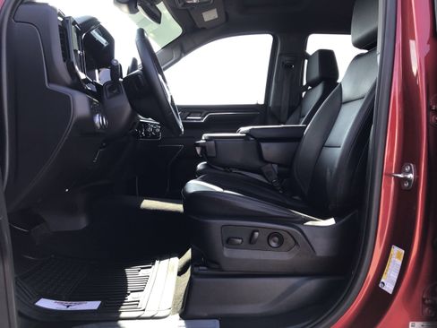 Used 2024 GMC Sierra 1500 SLT w/ X31 Off-Road Package image 13