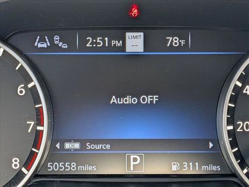 Used 2022 Nissan Maxima SV w/ Floor Mat Group FWD image 11