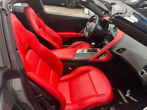Used 2015 Chevrolet Corvette Z06 w/ 2LZ Preferred Equipment Group RWD image 19
