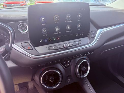 Used 2023 Chevrolet Blazer LT image 18