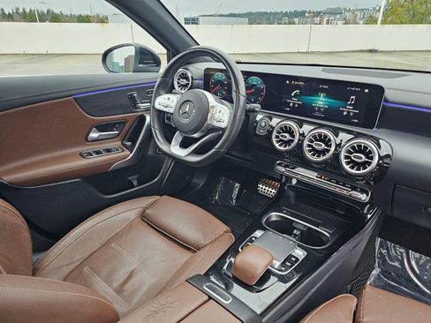 Used 2020 Mercedes-Benz A 220 image 10