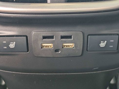 Certified 2022 Subaru Outback Limited AWD/4WD image 17