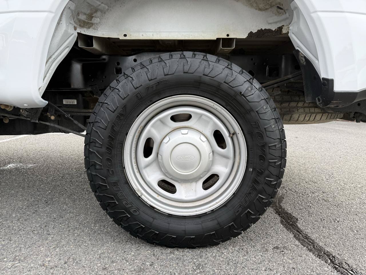 Used 2017 Ford F250 XL w/ Power Equipment Group AWD/4WD image 35
