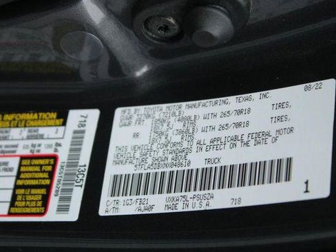 Certified 2022 Toyota Tundra SR5 w/ SR5 Convenience Package AWD/4WD image 17