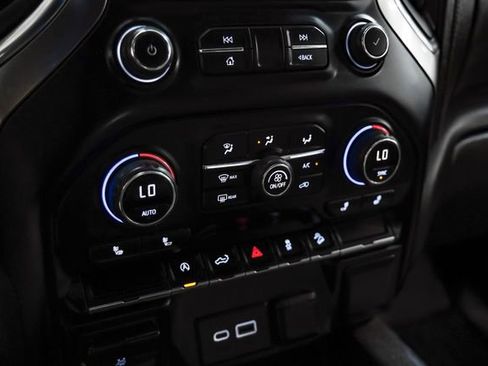 Used 2021 Chevrolet Silverado 1500 RST w/ Z71 Off-Road Package image 24