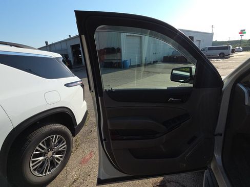 Used 2015 GMC Yukon XL SLT w/ HD Trailering Package AWD/4WD image 7