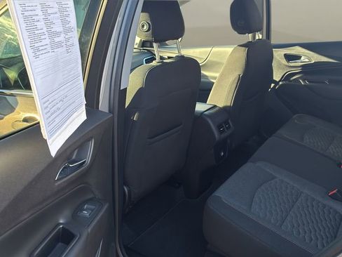Used 2018 Chevrolet Equinox LT image 15