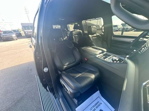 Used 2026 Jeep Grand Wagoneer Limited AWD/4WD image 28