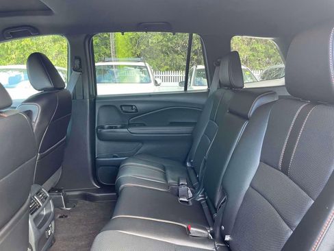 Certified 2023 Honda Passport TrailSport image 10