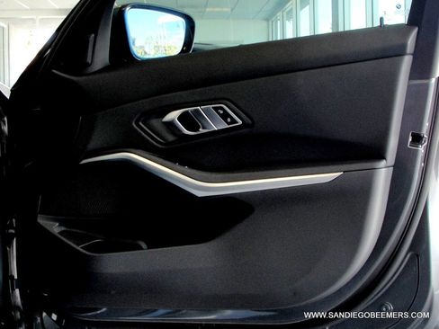 Used 2020 BMW 330i Sedan w/ Convenience Package image 13