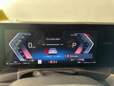 Certified 2023 BMW 330i xDrive Sedan w/ Driving Assistance Package image 10