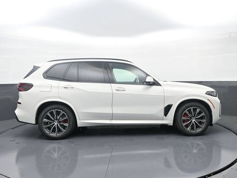New 2026 BMW X5 xDrive50e w/ M Sport Package AWD/4WD image 8