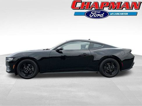 Certified 2024 Ford Mustang Coupe RWD image 2