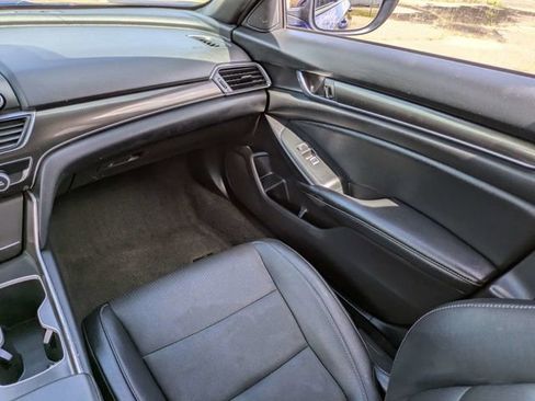 Used 2021 Honda Accord Sport image 16