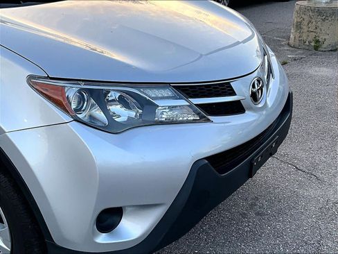 Used 2013 Toyota RAV4 LE AWD/4WD image 5