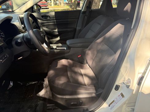 Used 2026 Nissan Altima 2.5 SV FWD image 22
