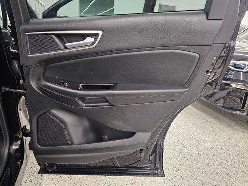 Used 2018 Ford Edge SEL w/ Equipment Group 201A image 31