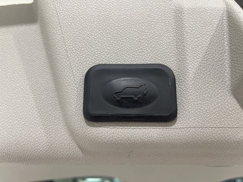 Used 2012 Buick Enclave Leather w/ Trailering Provision Package AWD/4WD image 15