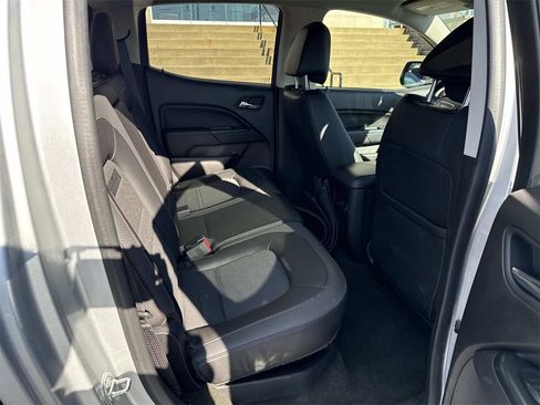 Used 2016 GMC Canyon SLE w/ All Terrain Package image 13