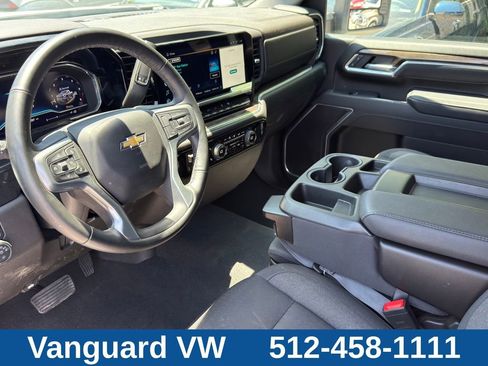 Used 2025 Chevrolet Silverado 2500 LT w/ Convenience Package AWD/4WD image 10
