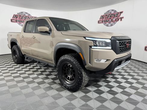 Used 2023 Nissan Frontier PRO-4X w/ Pro-4X Premium Package AWD/4WD image 9