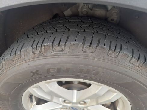 Used 2020 Ford Explorer XLT w/ Equipment Group 202A image 11