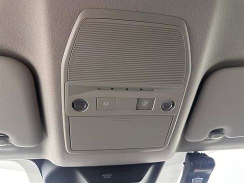 New 2025 Nissan Kicks SR w/ Illumination Package image 29