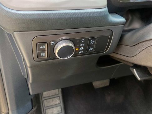 Used 2024 Ford Maverick XL image 16